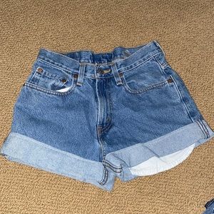 Levi’s shorts